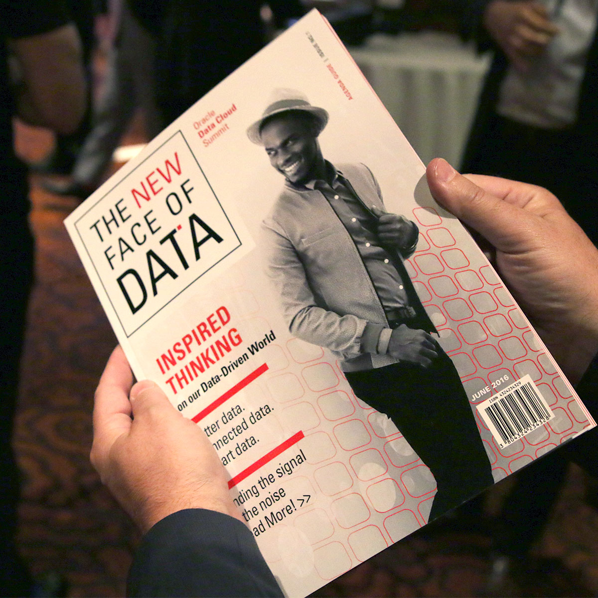 Oracle Data Cloud – The New Face of Data Magazine Cover